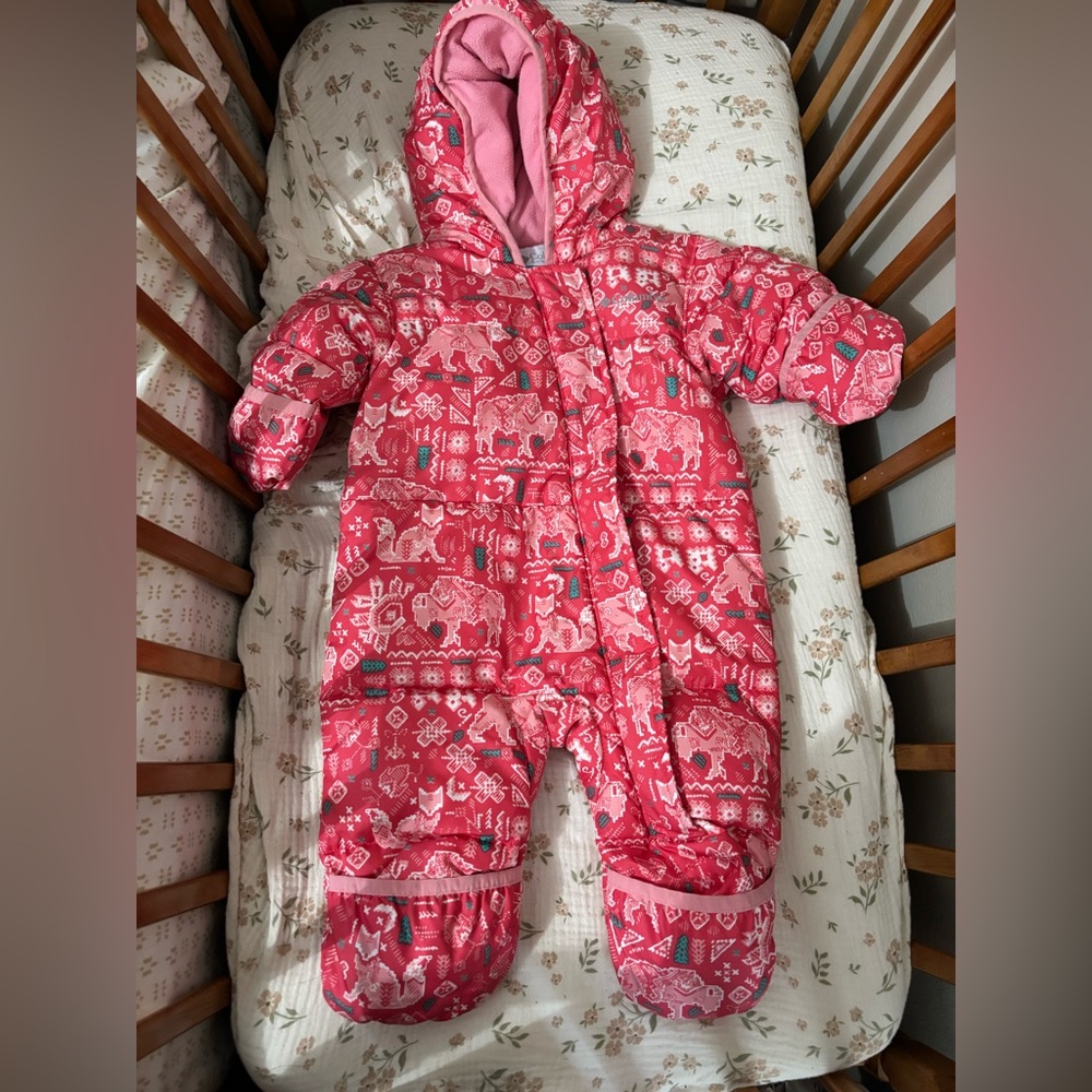 Columbia 3/6 months bunting suit
